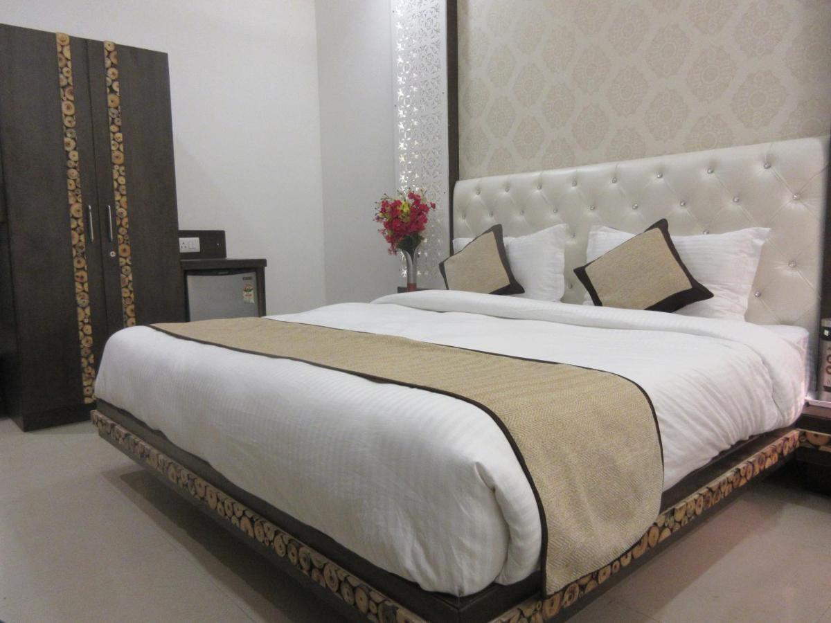 Riya Palace Agra  Exteriör bild