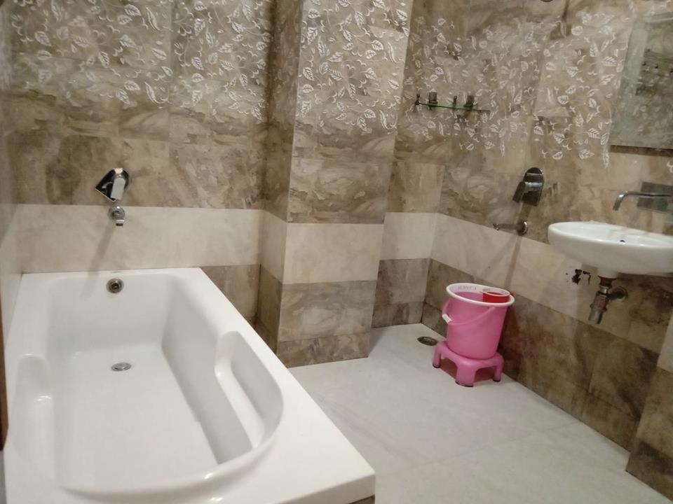 Riya Palace Agra  Exteriör bild